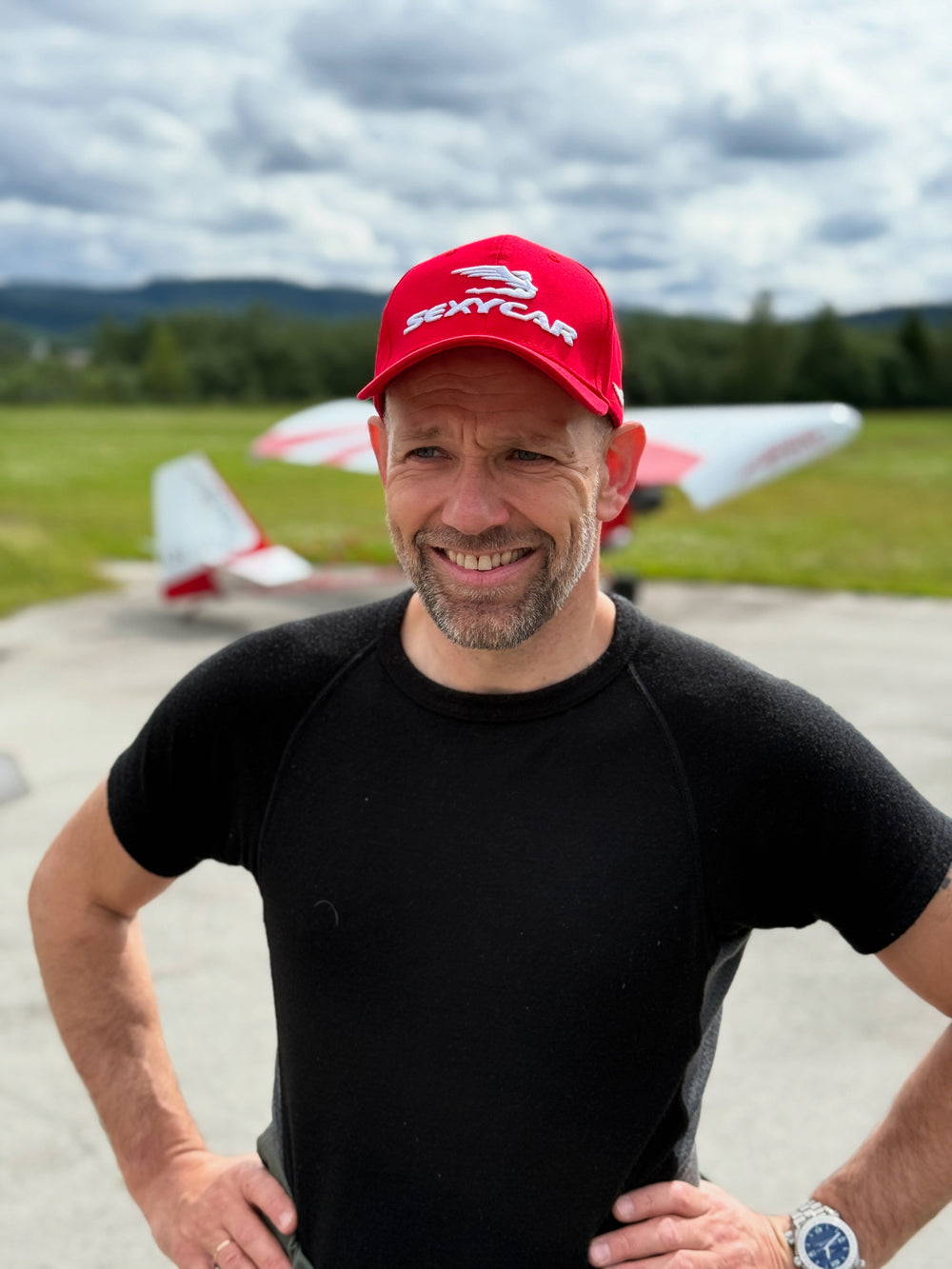 Essentials Cap – Redline